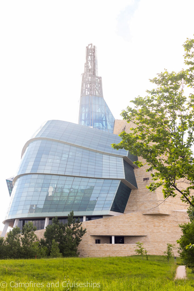 canadian museum of human rights in winnipeg manitoba