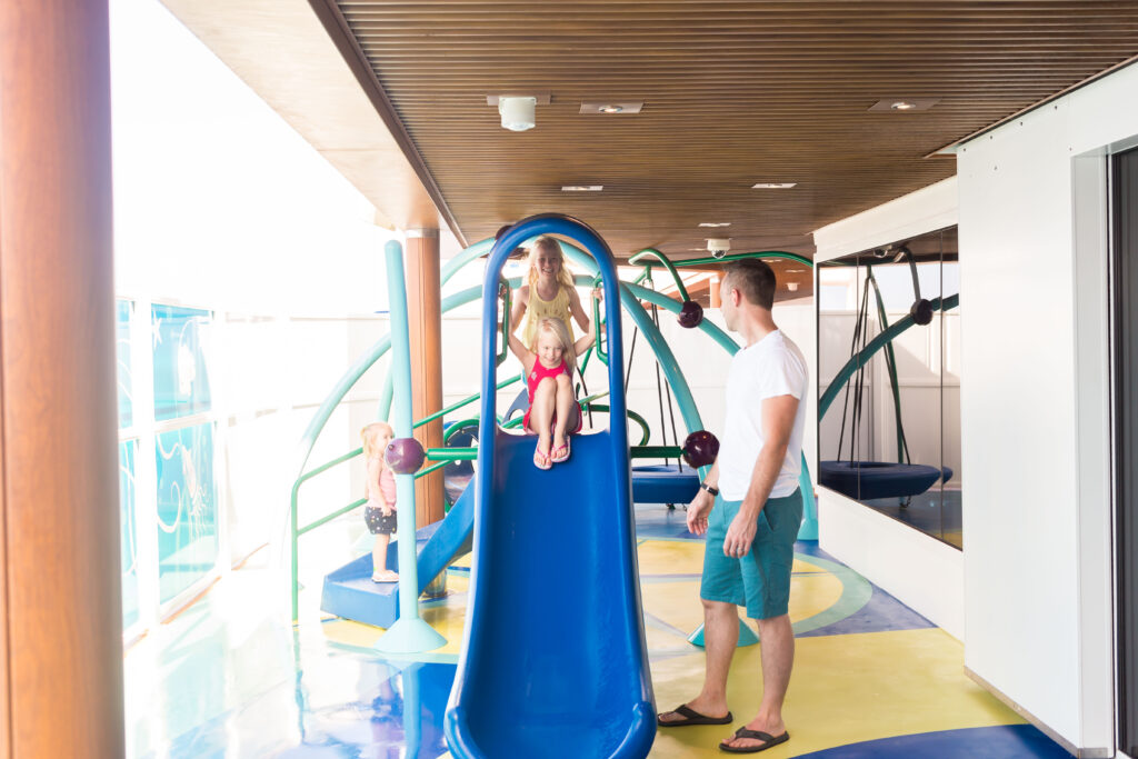 playground on carnival horizon