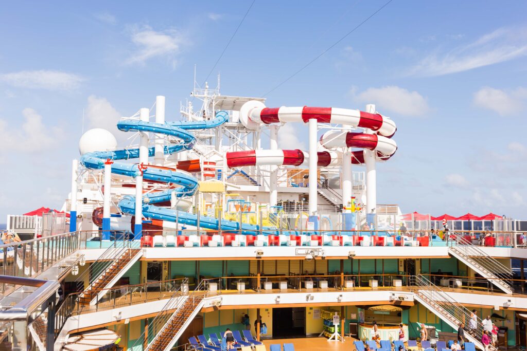 carnival horizon waterworks in daylight